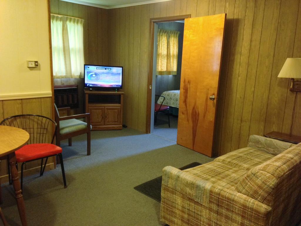 Indianhead Motel Ironwood Oda fotoğraf